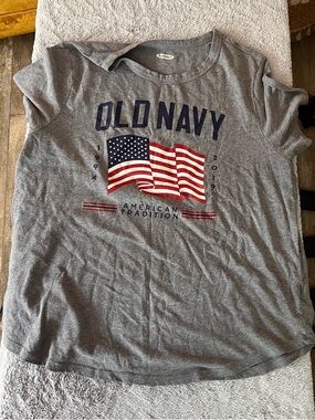 Old Navy Gray Graphic Logo Tee with Navy Letters